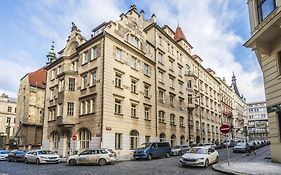 Hostel Hlavkova