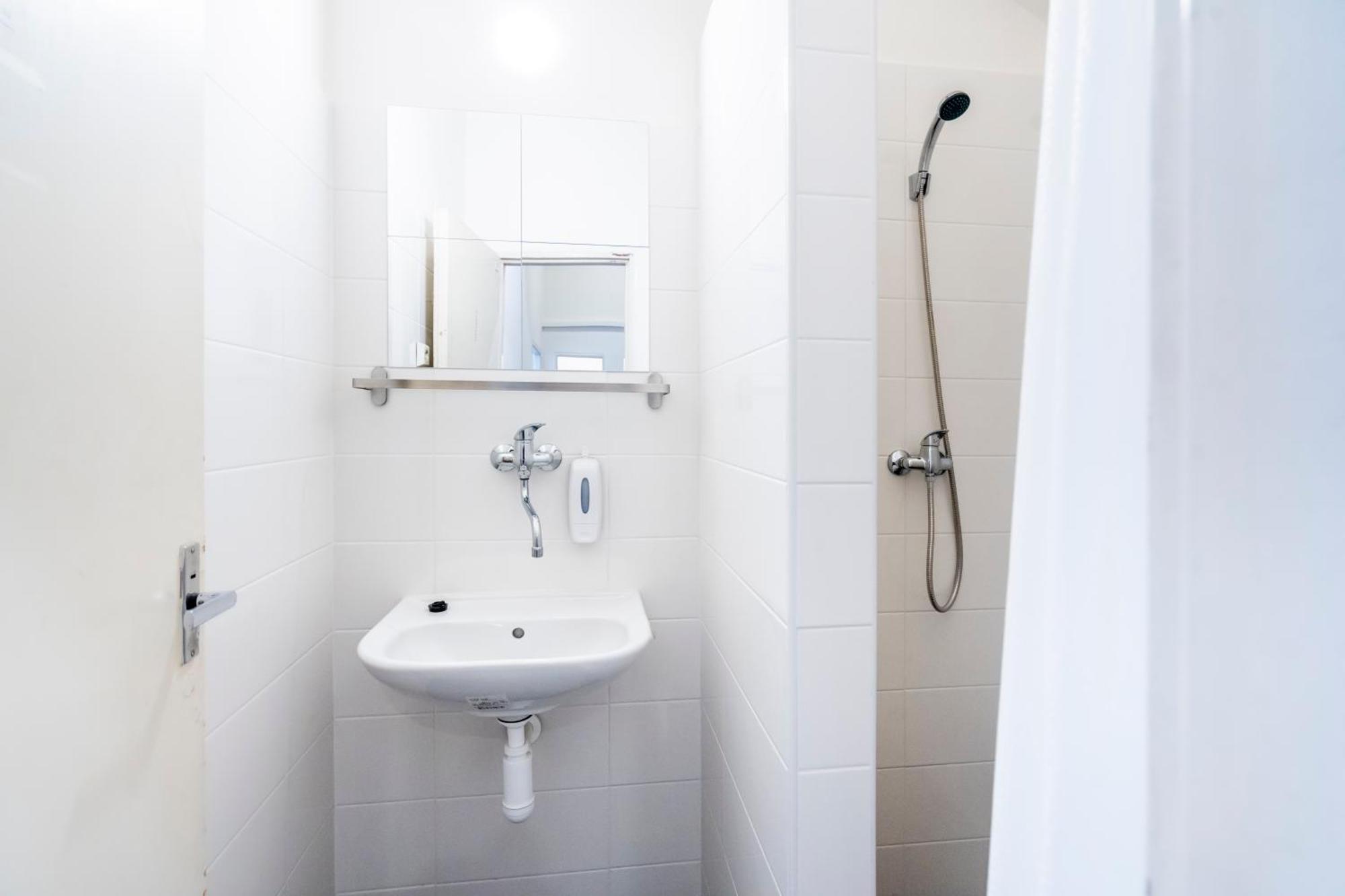 Hostel Hlavkova Прага Экстерьер фото