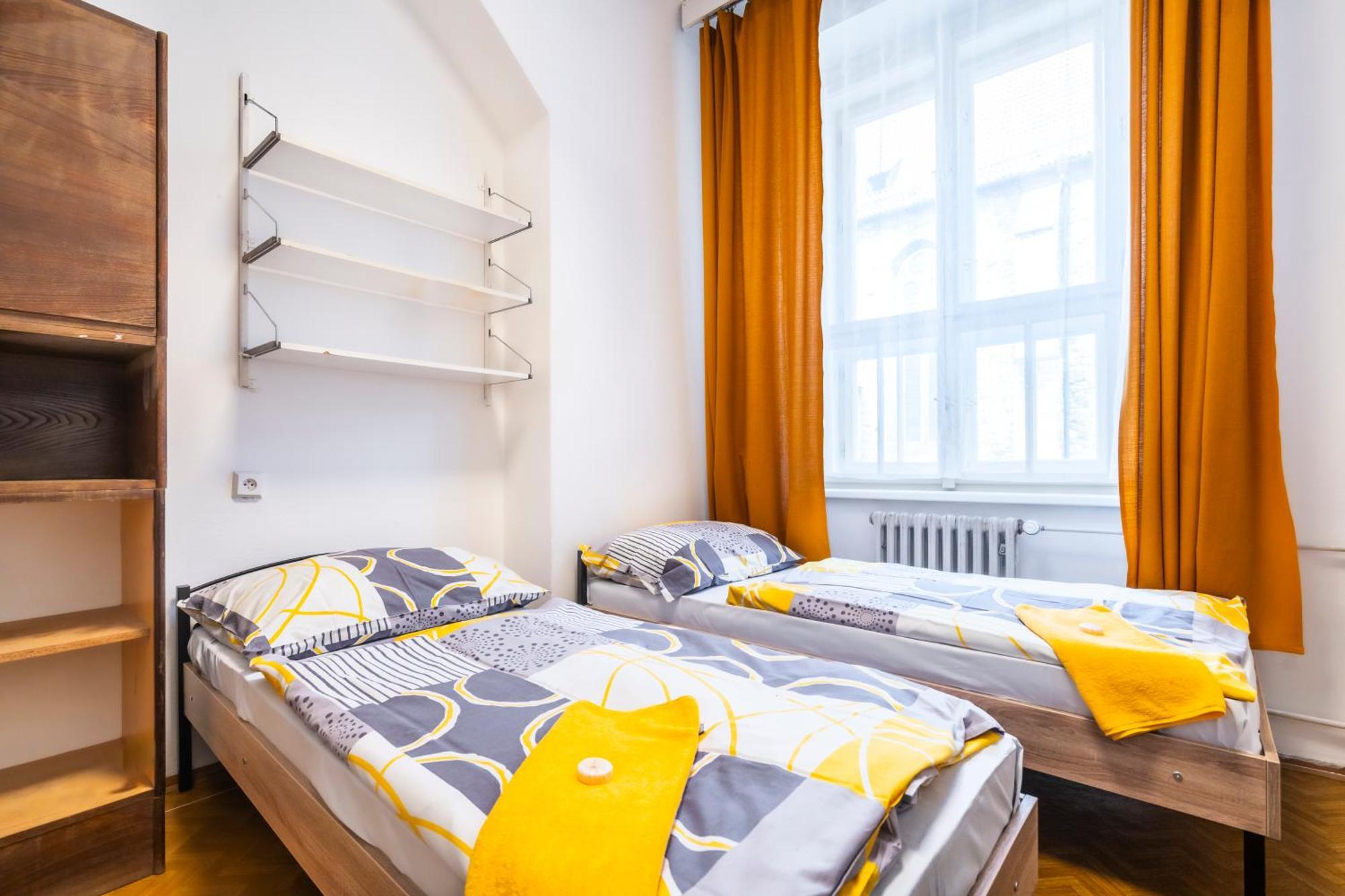 Hostel Hlavkova Прага Экстерьер фото