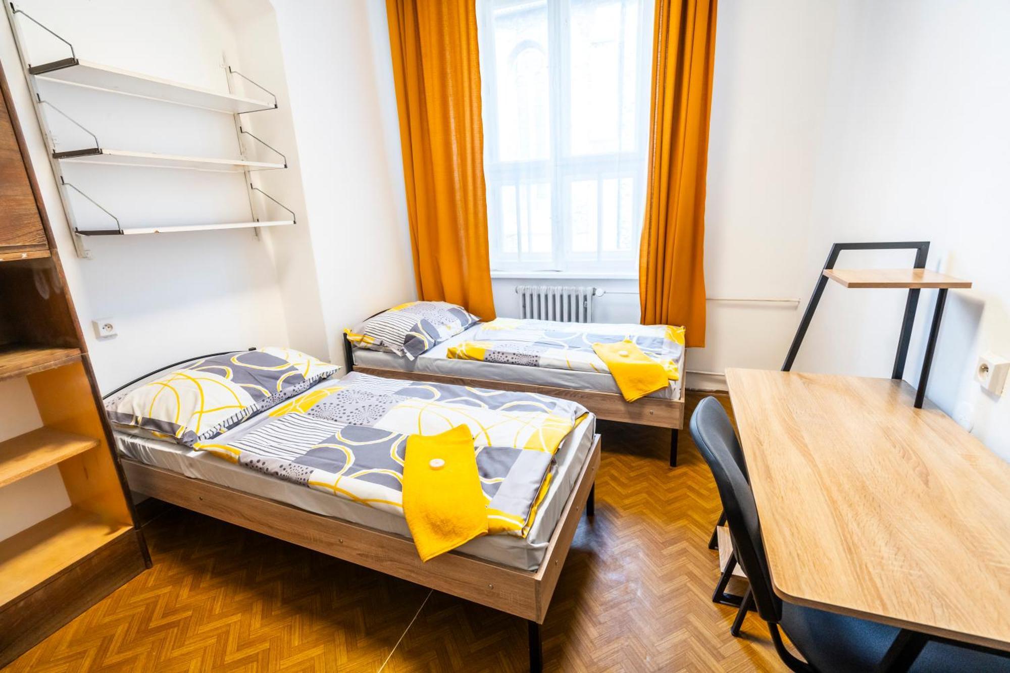 Hostel Hlavkova Прага Экстерьер фото